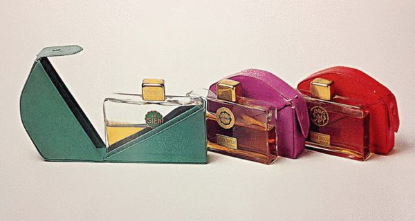 Jean Patou 的三款香水 Le Sien、Amour-Amour 和 Que Sais-Je 是 1920 年代的代表。